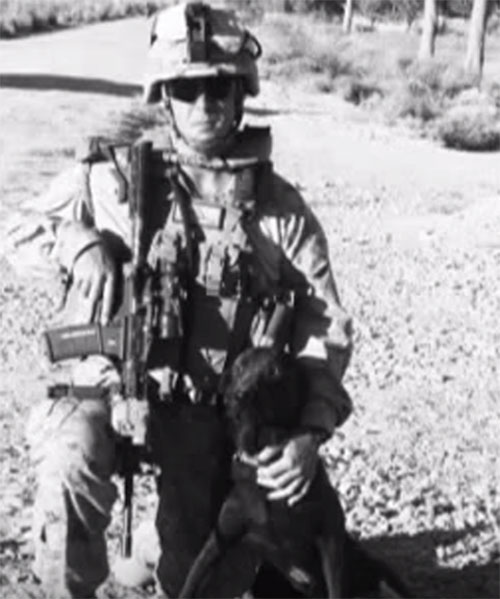 แสนเศร้า คลิปทหารอำลาน้องหมาที่ซื่อสัตย์ ร่วมสงครามเพื่อนยาก ก่อนชจะถูกการุณยฆาต