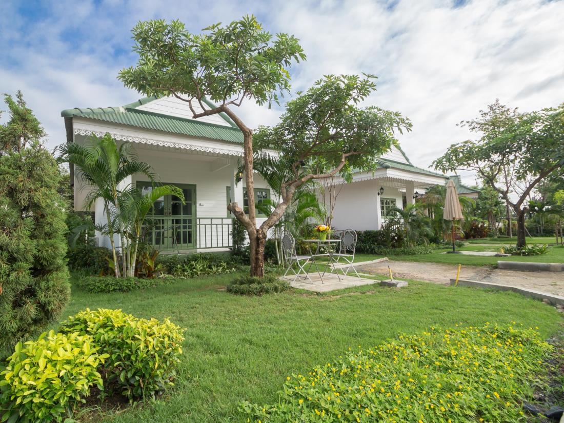 กินอิ่มนอนอุ่น รีสอร์ต เชียงใหม่ โรงแรมหมาพักได้ ราคาหลักร้อย