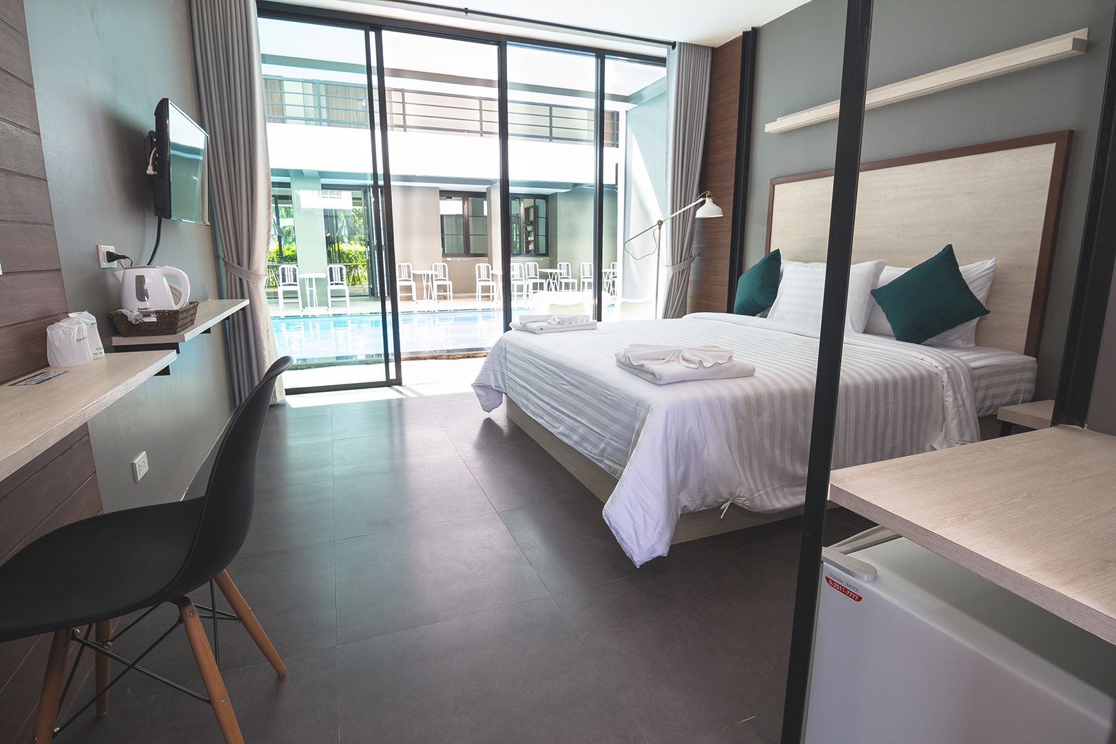 โรงแรมบลูมูน ชะอำ (Bluemoon Cha-Am Hotel) รีสอร์ท สุนัขเข้าพักได้