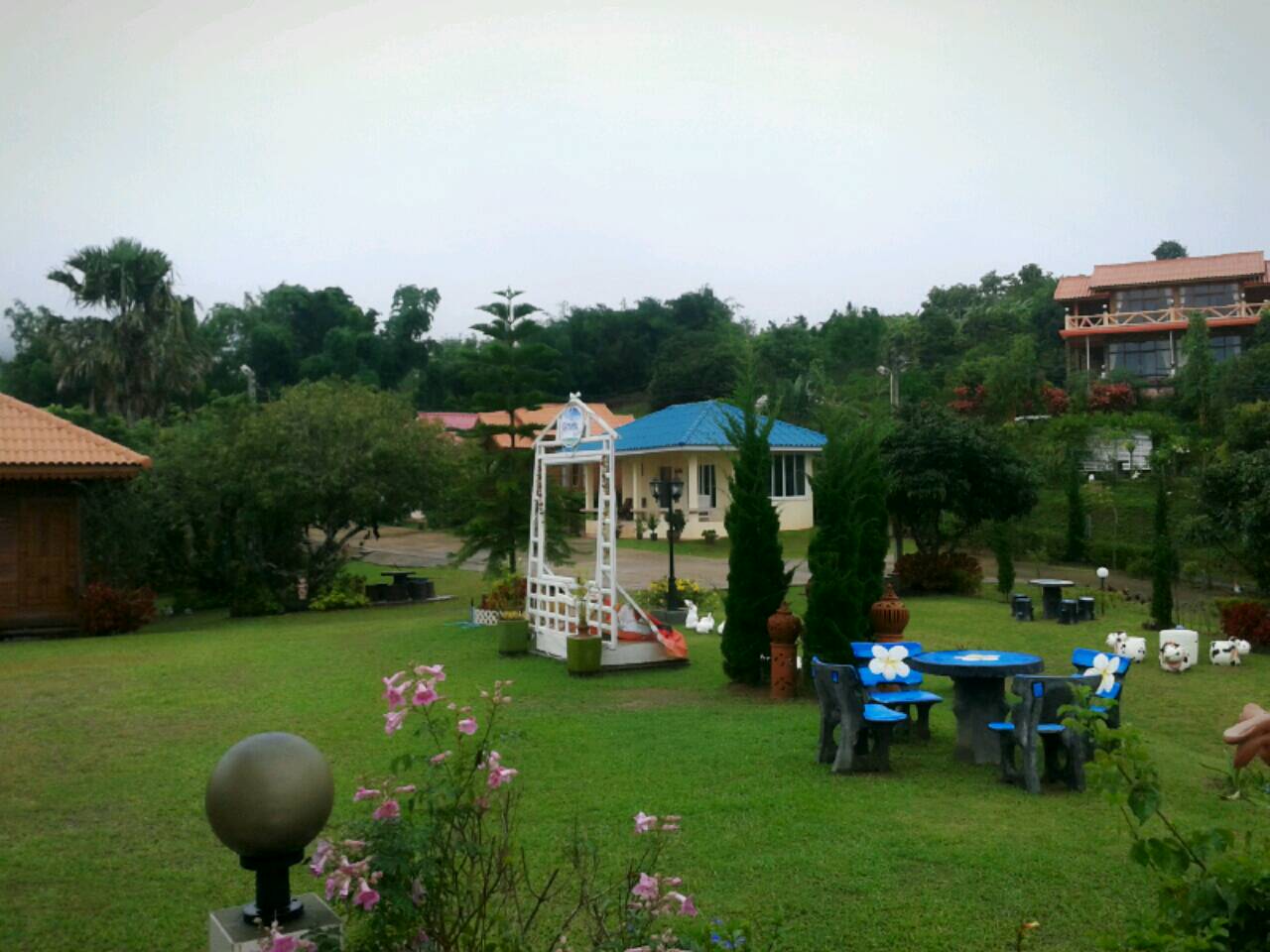 ชมทัศน์ รีสอร์ท ( Chomtas Resort ) เขาค้อ เพชรบูรณ์ สุนัขเข้าพักได้ฟรี