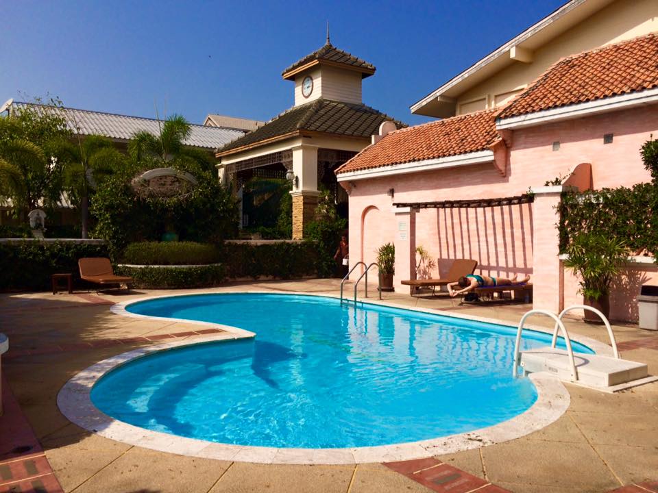 บ้านราชดำเนิน รีสอร์ทหัวหิน ใกล้ทะเล ติดถนน สุนัขพักได้ ประจวบคีรีขันธ์