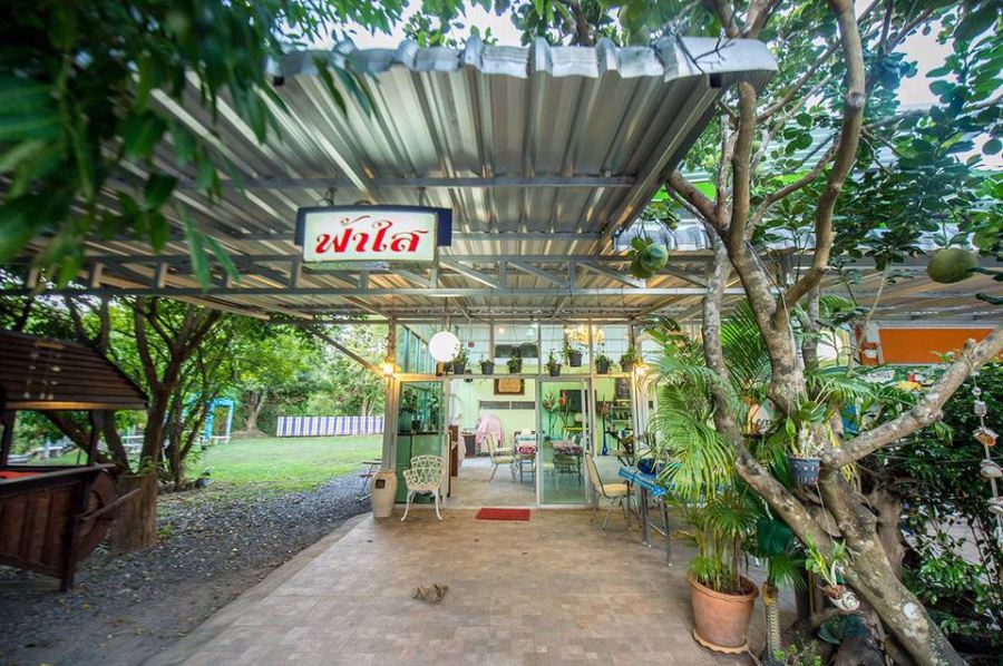 ภูมิวาริน รีสอร์ท (Poomvarin Resort) ที่พักริมน้ำ นครนายก สุนัขพักได้ ใกล้น้ำตกวังตะไคร้