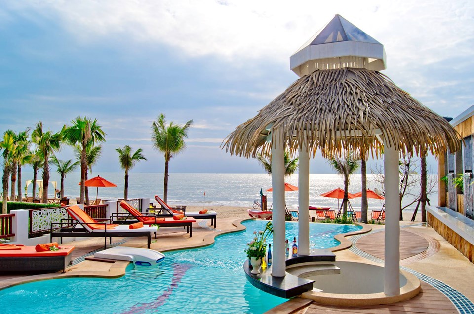 วาฏิกา รีโซวิลลา กุยบุรี ที่พักติดทะเลหมาแมวพักได้ ประจวบ ริมหาดบ่อนอก