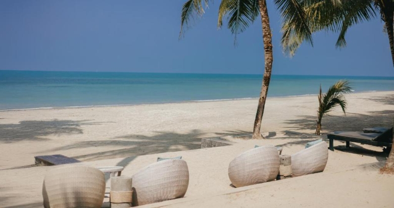 17 ที่พักเกาะช้าง เกาะกูด เกาะหมาก (Pet Friendly) หมาใหญ่พักได้ อัปเดต 2569