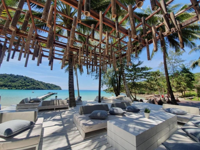 17 ที่พักเกาะช้าง เกาะกูด เกาะหมาก (Pet Friendly) หมาใหญ่พักได้ อัปเดต 2569