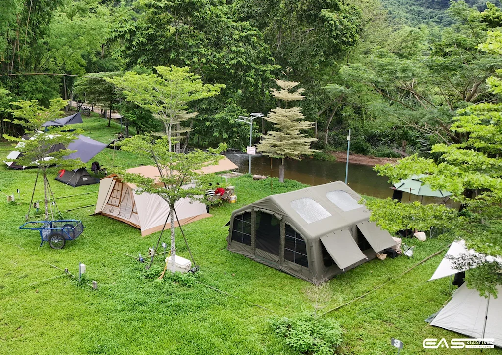 10 ลานกางเต็นท์ นครนายก หมาแมวพักได้