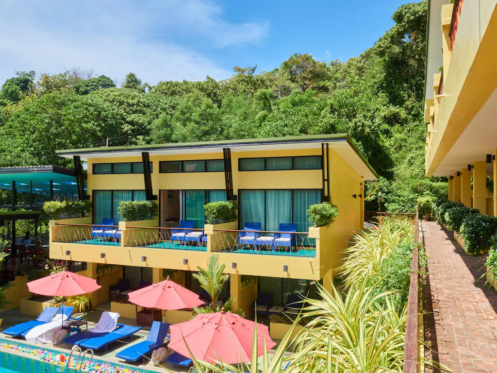 ที่พักภูเก็ตหมาแมวพักได้ (Pet Friendly) ใกล้ทะเล