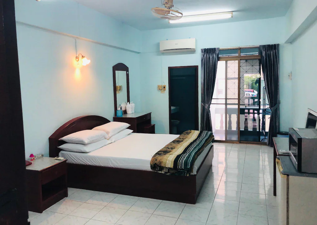 ที่พักสงขลา สุนัขเข้าได้ แมวพักได้ ใกล้หาดสมิหลา เขาตังกวน เมืองเก่า | อัปเดต 