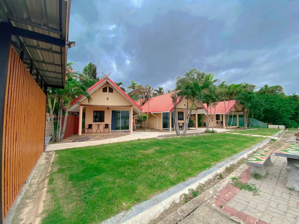 10 ที่พักนครพนม หมา-แมวเข้าได้ 'ในตัวเมือง' และแหล่งท่องเที่ยว ริมโขง