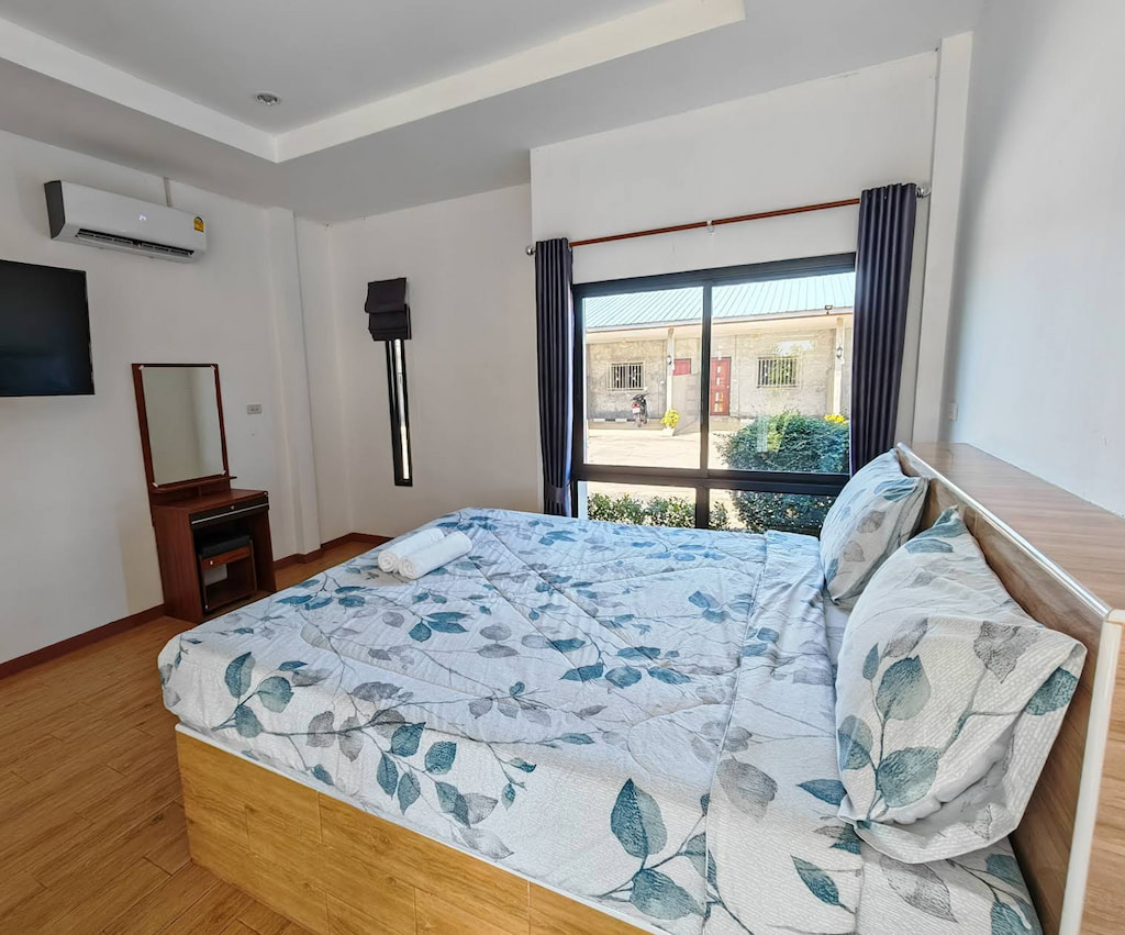 ที่พักสุรินทร์ หมาแมวพักได้  โมซะแรรีสอร์ต pet friendly บรรยากาศทุ่งนา