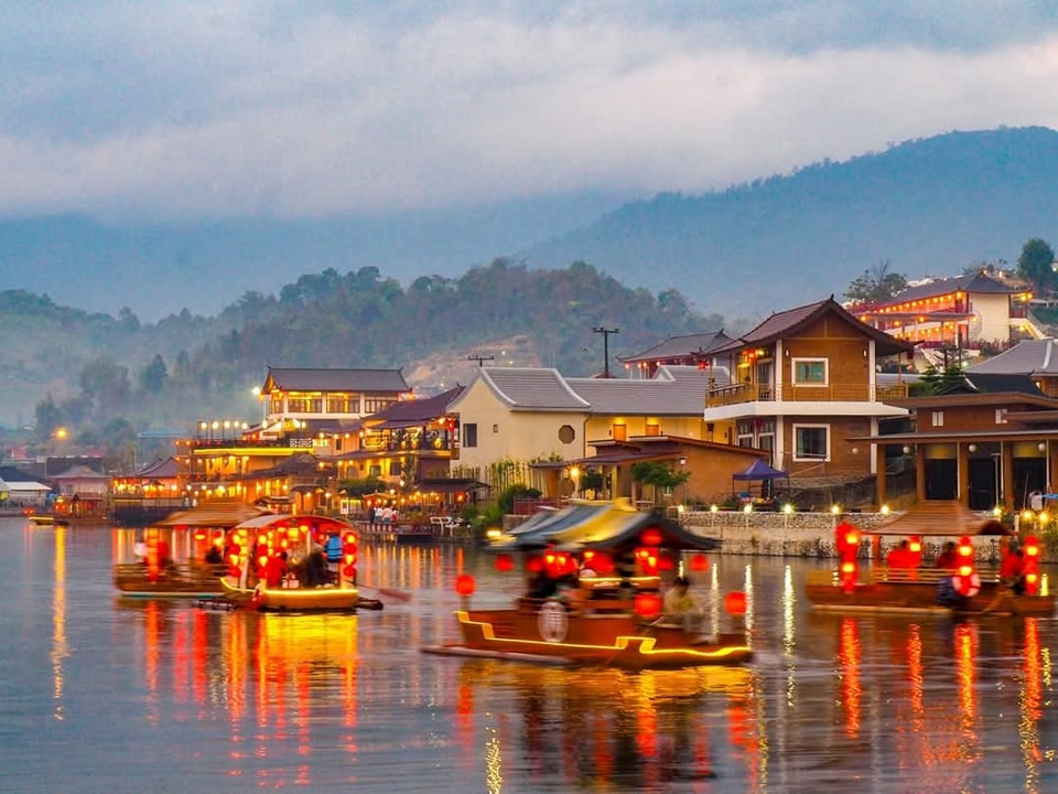 อัปเดต! ที่พักบ้านรักไทย (Pet Friendly) พาหมาแมวเที่ยวได้ ชมไร่ชา ทะเลหมอก แม่ฮ่องสอน