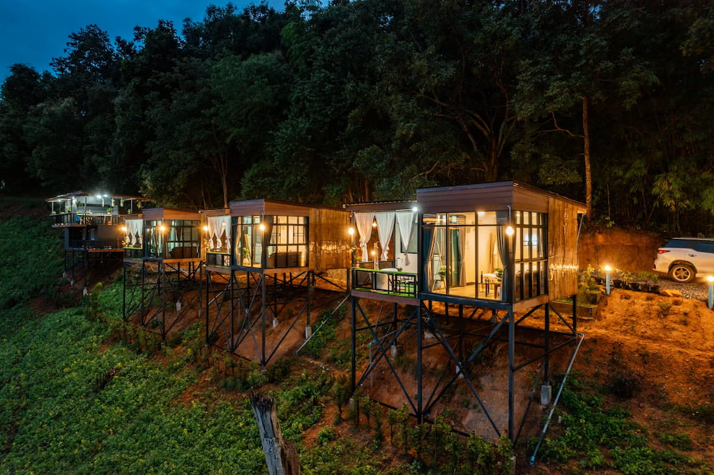 10 ที่พักม่อนแจ่ม 2025: หมาพักได้ กระโจมและบ้านพักวิวภูเขา หมอกสวย นอนดูดาว