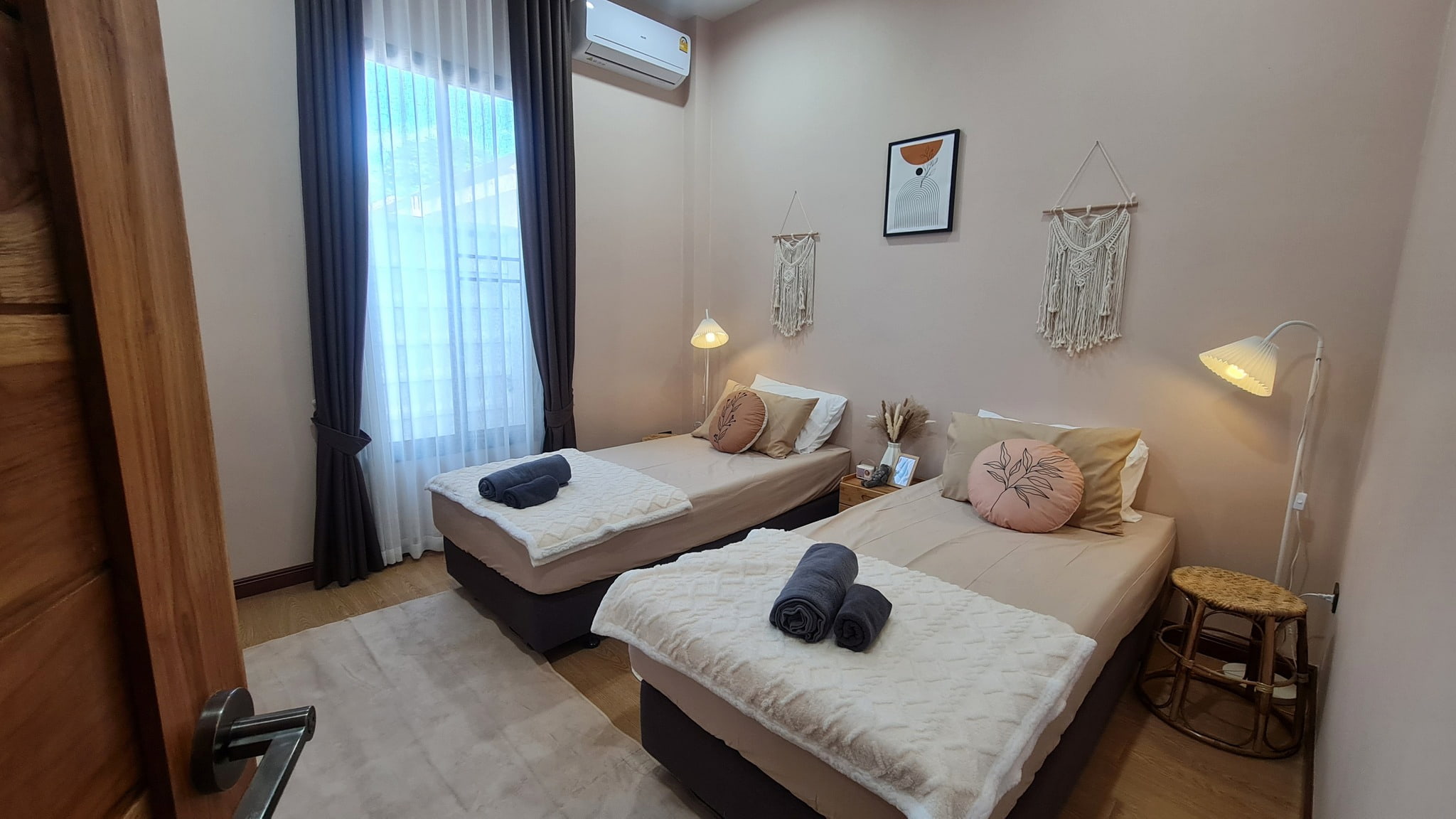 ที่พักขอนแก่น Pet Friendly พูลวิลล่า  Safe Zone House (บ้านเซฟโซน) บ้านเป็นหลัง ใกล้ตัวเมือง
