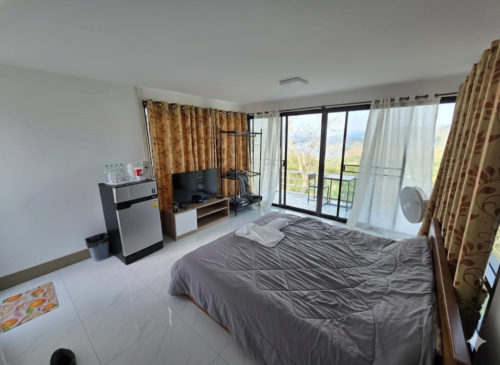 ไร่ภูผา Camping and Cafe กาญจนบุรี หมาใหญ่พักได้ | ลานกางเต็น ...