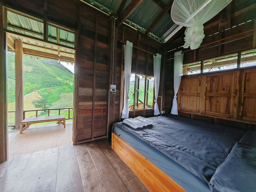 บ้านปันสุข สะปัน น่าน หมาแมวพักได้ วิวหลักล้าน | Pet Friendly หมาใหญ่พักได้ (โฮมสเตย์)