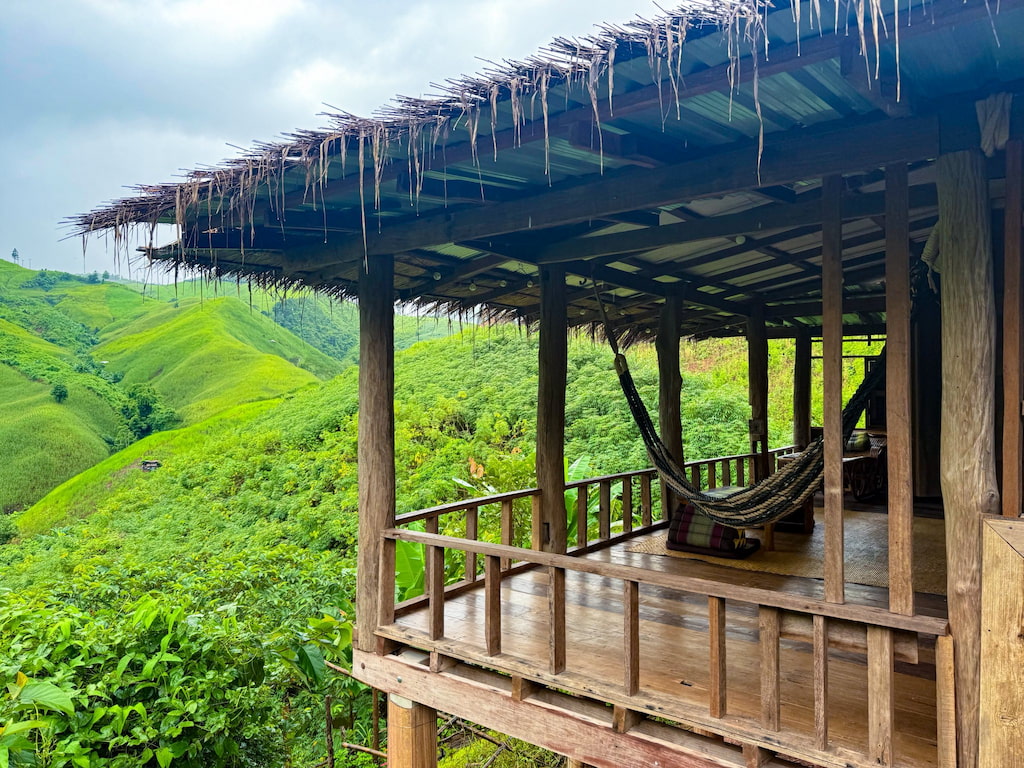 บ้านปันสุข สะปัน น่าน หมาแมวพักได้ วิวหลักล้าน | Pet Friendly หมาใหญ่พักได้ (โฮมสเตย์)