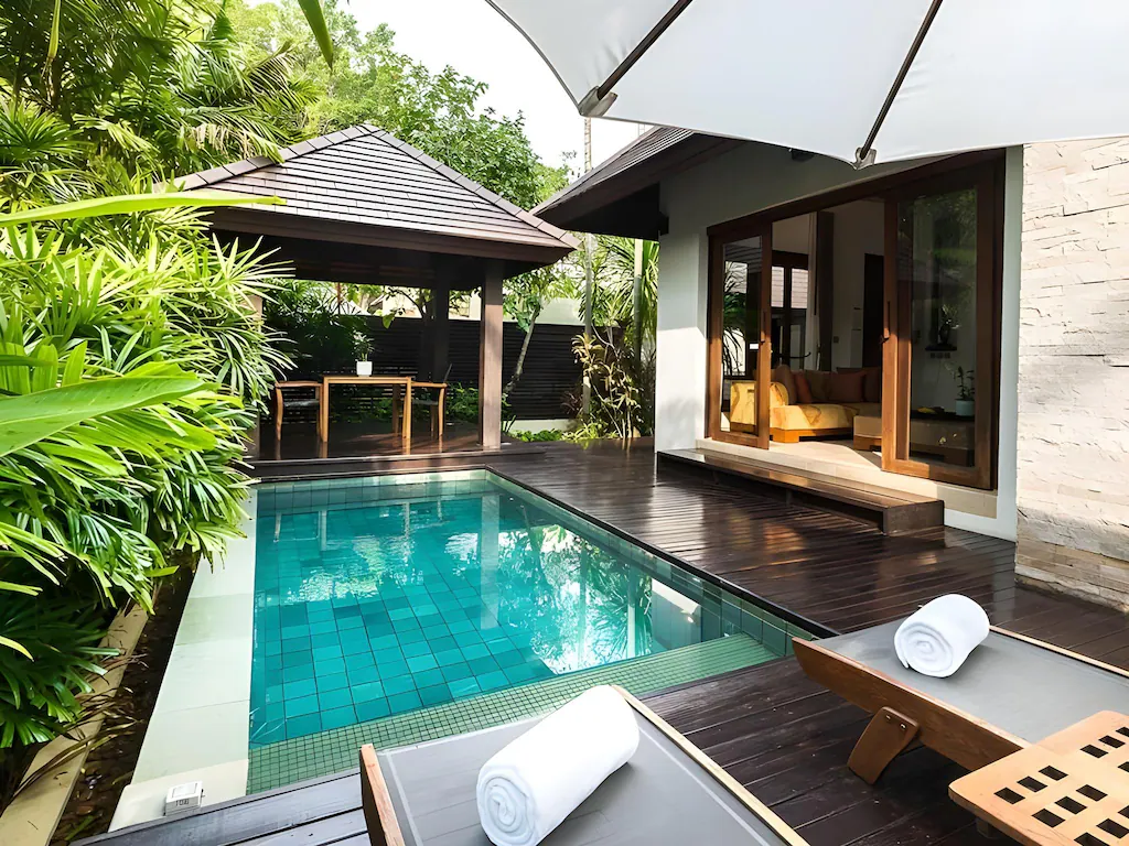 5 ที่พักพูลวิลล่า สัตหีบ แสมสาร หมาพักได้ ติดทะเล