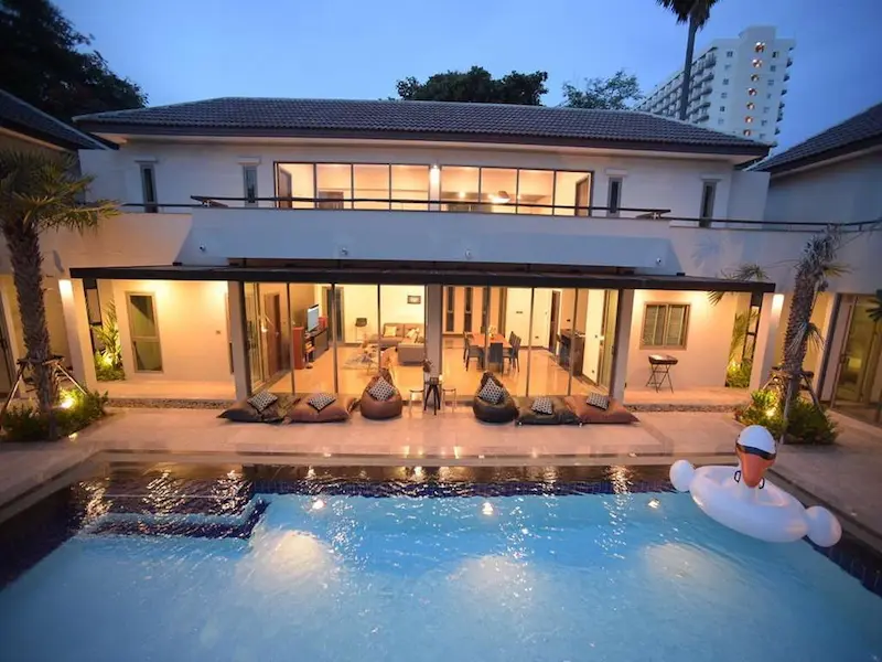 รวม 15 ที่พักพัทยาหมาใหญ่พักได้ ที่พักหมาพักได้ ใกล้กรุงเทพ  Pet Friendly ติดทะเล