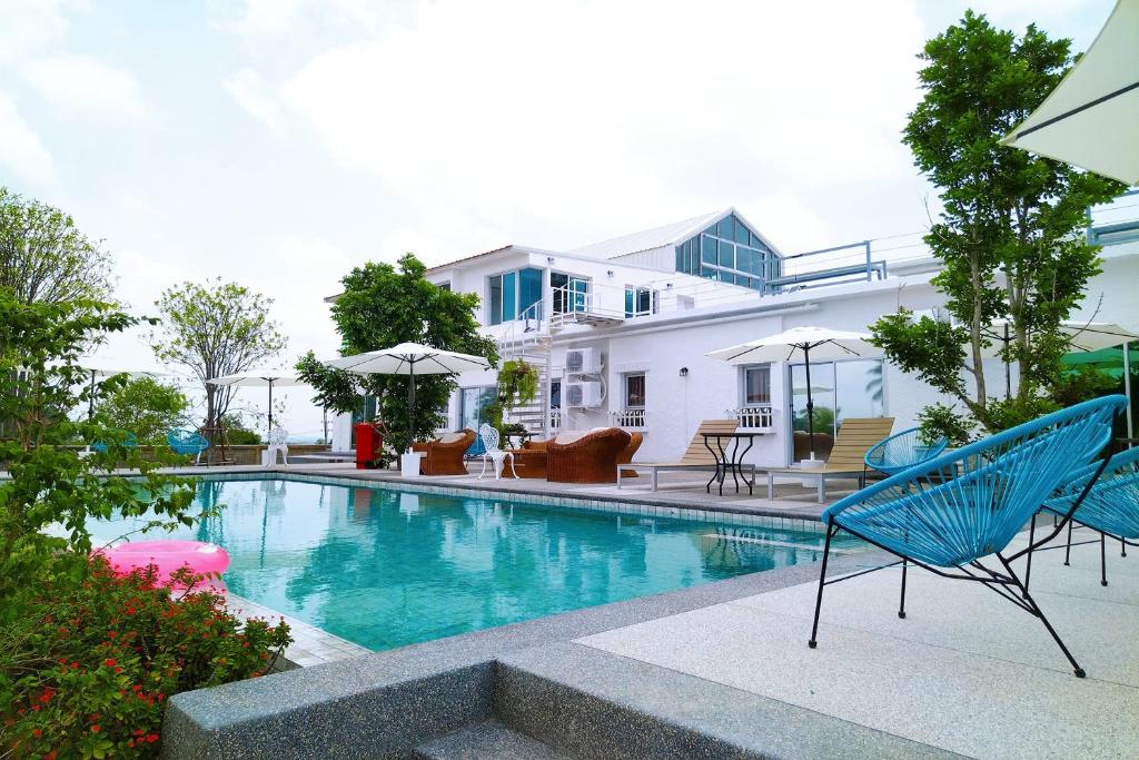 18 ที่พักสัตหีบ หมาพักได้ ติดทะเล หมาใหญ่พักได้ 