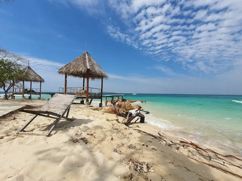 Koh Munnork Private Island เกาะมันนอก ที่พักระยองหมาพักได้ Pet Friendly หมาใหญ่พักได้