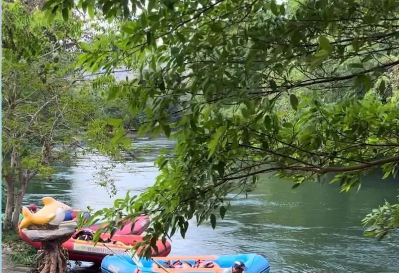 ภูแก่ง รีสอร์ท แก่งกระจาน ที่พักริม แม่น้ำเพชรบุรี  น้องหมาพักได้