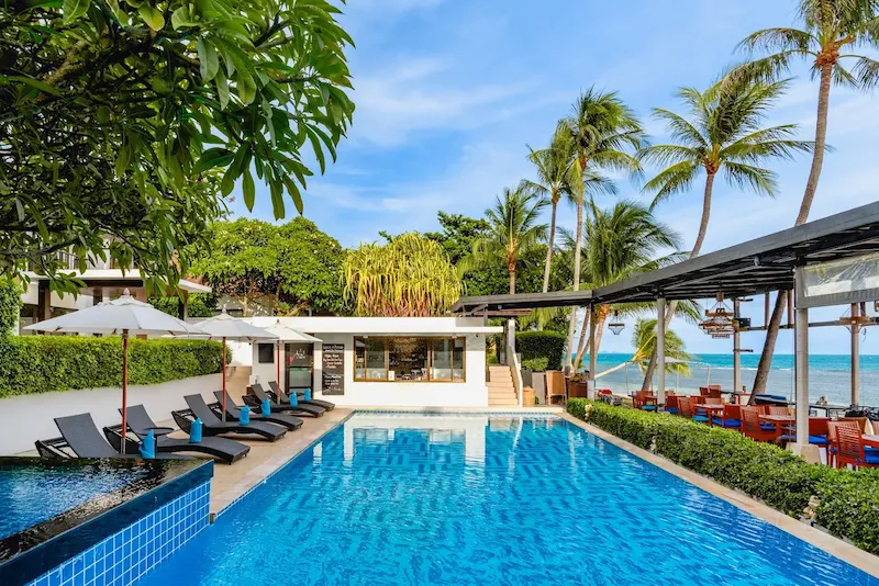 The-Sea-Koh-Samui-Resort-and-Residence-หมาพักได้.webp