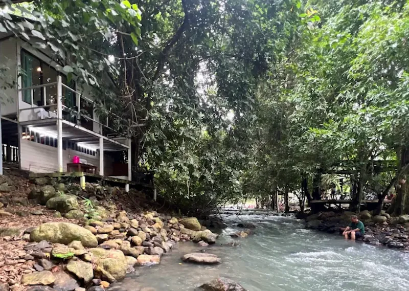 12 ที่พักชะอม ติดริมน้ำ Pet Friendly บ้านเป็นหลัง แคมป์ปิ้ง หมาใหญ่พักได้บางแห่ง อัปเดต 2569