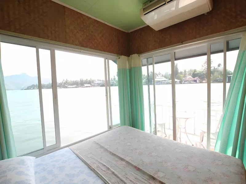 Nita-Raft-House-ที่พักราคาถูก-กาญจนบุรีหมาพักได้ .webp
