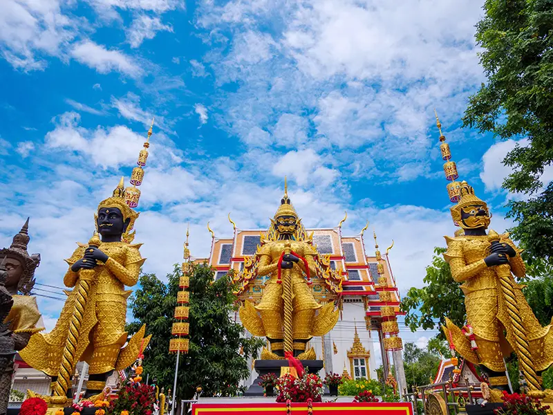 วัดจุฬามณี-บางช้าง-พาหมาเที่ยว.webp