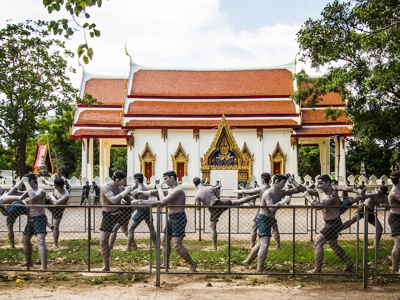 ค่ายบางกุ้ง-โบสถ์ปรกโพธิ์-พาหมาเที่ยว.webp