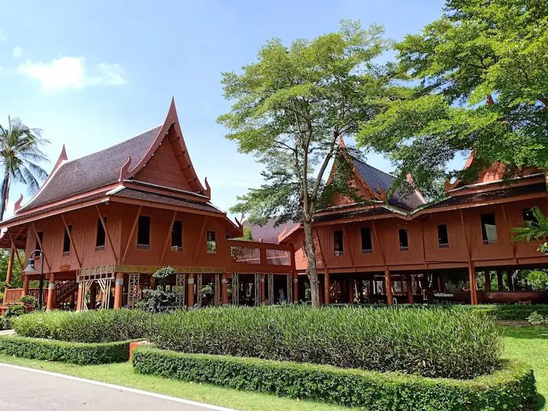 อุทยาน ร.2.webp