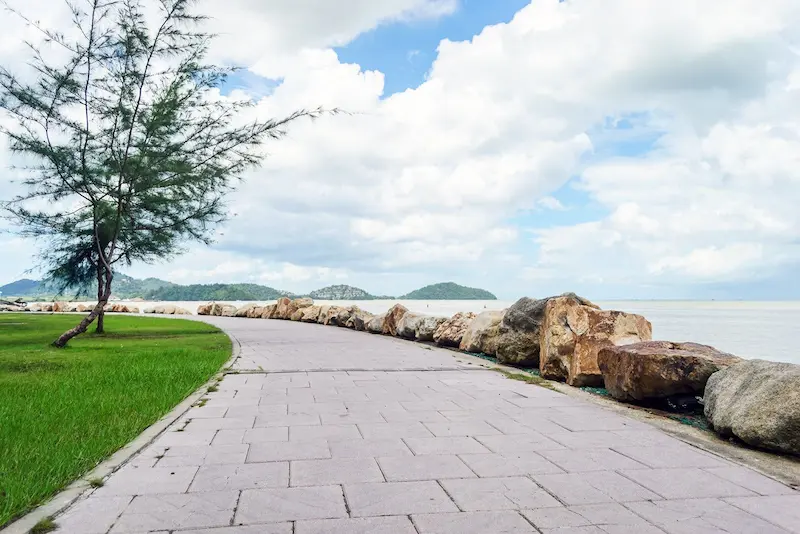 สวนสาธารณะสะพานหินภูเก็ต-พาหมาเที่ยว.webp
