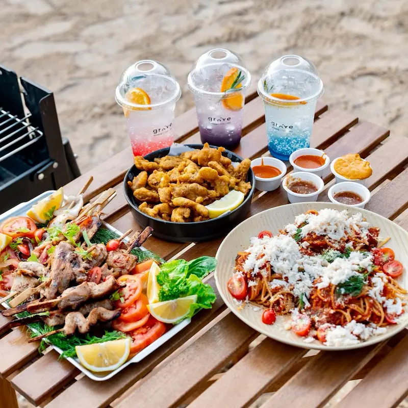 Grove-Phuket-พาหมาเที่ยวภูเก็ต-หมาเข้าได้.webp