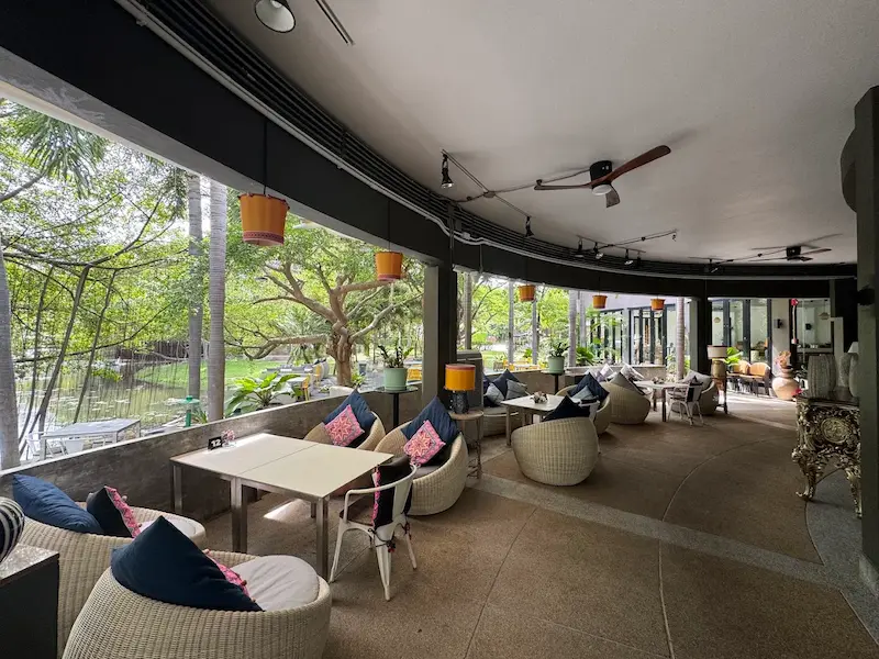 16 คาเฟ่พัทยา Pet Friendly หมาแมวเข้าได้ 2569 ริมทะเล วิวสวย