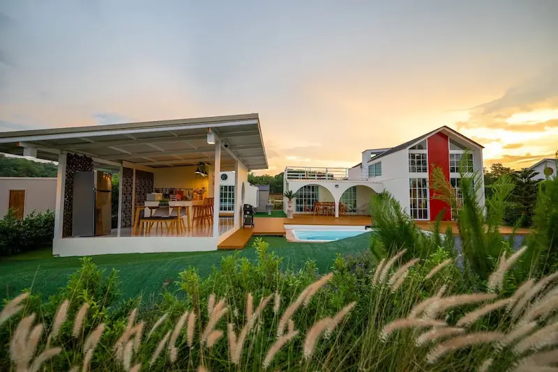 Apple-Tree-Pool-Villa-Khao-yai-สัตว์เลี้ยงพักได้.webp