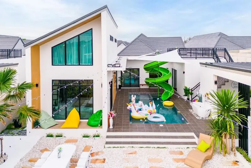 13 พูลวิลล่าชะอำ Pet Friendly หมาใหญ่พักได้ บ้านมีสระส่วนตัว ใกล้ทะเล อัปเดต 2569