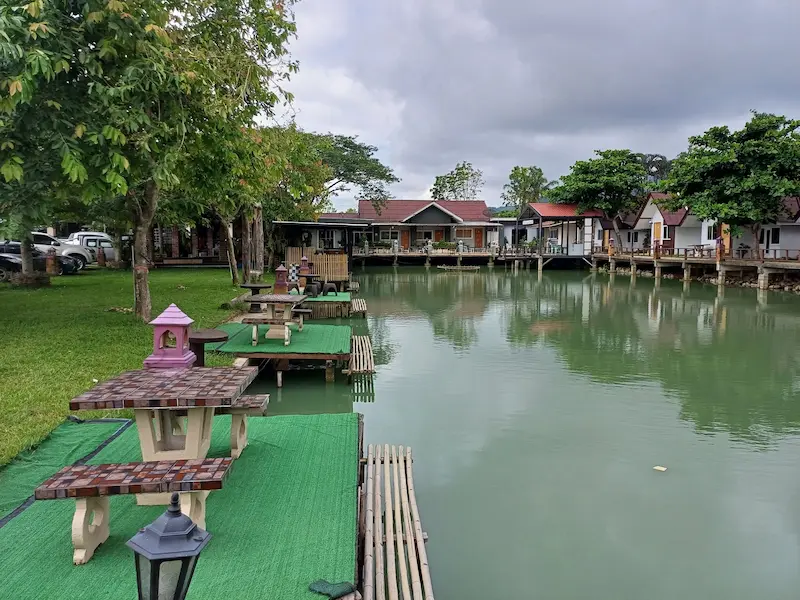 ที่พักแม่สาย เชียงแสน หมาพักได้ Pet Friendly ใกล้สามเหลี่ยมทองคำ