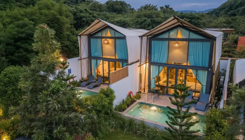 the-x10-private-pool-villa-amp-resort-khaoyai-หมาใหญ่พักได้.webp