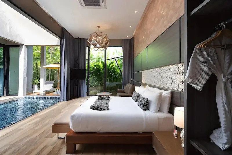 la-miniera-pool-villas-pattaya-หมาใหญ่พักได้.webp